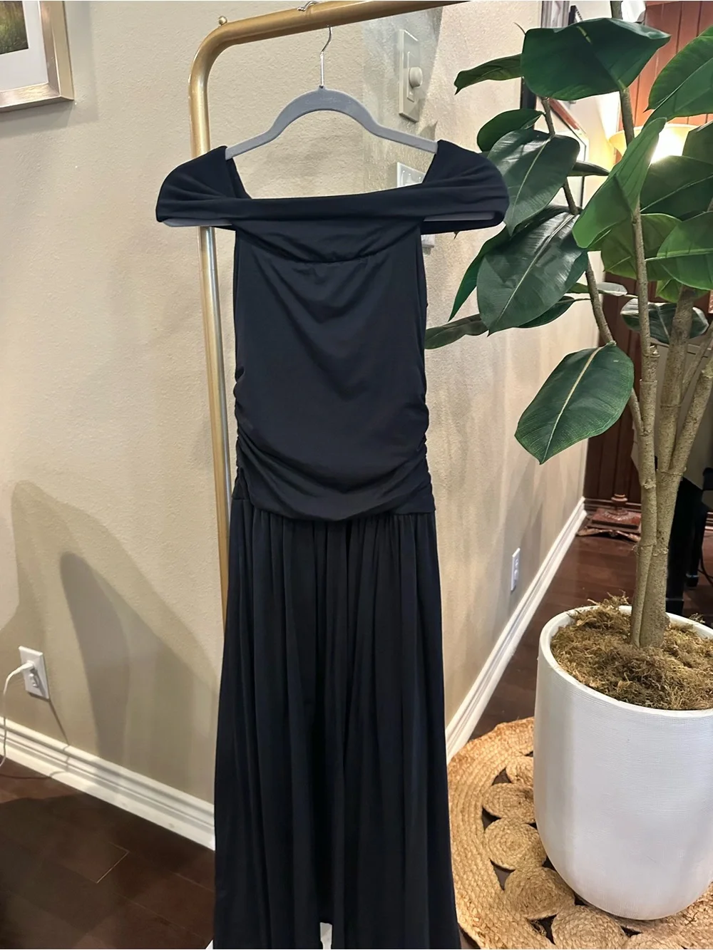 Abercrombie & Fitch Black Off-Shoulder Maxi Dress